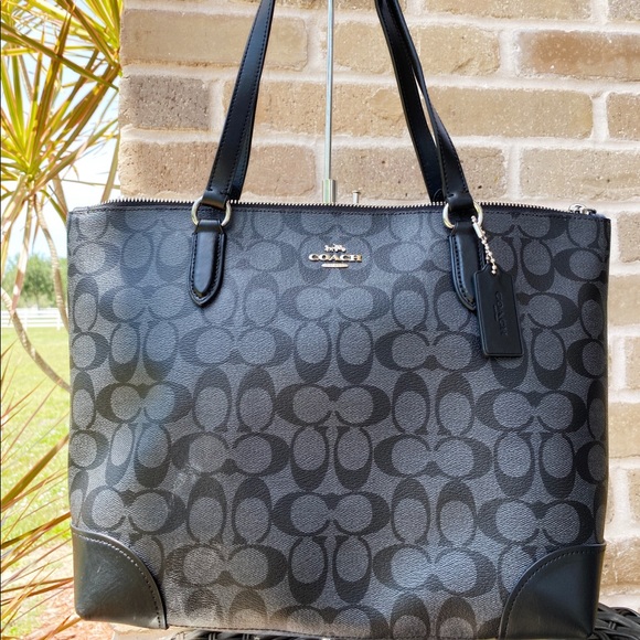 Gaby’sBags👜💕-Coach Tote Black - Picture 3 of 8